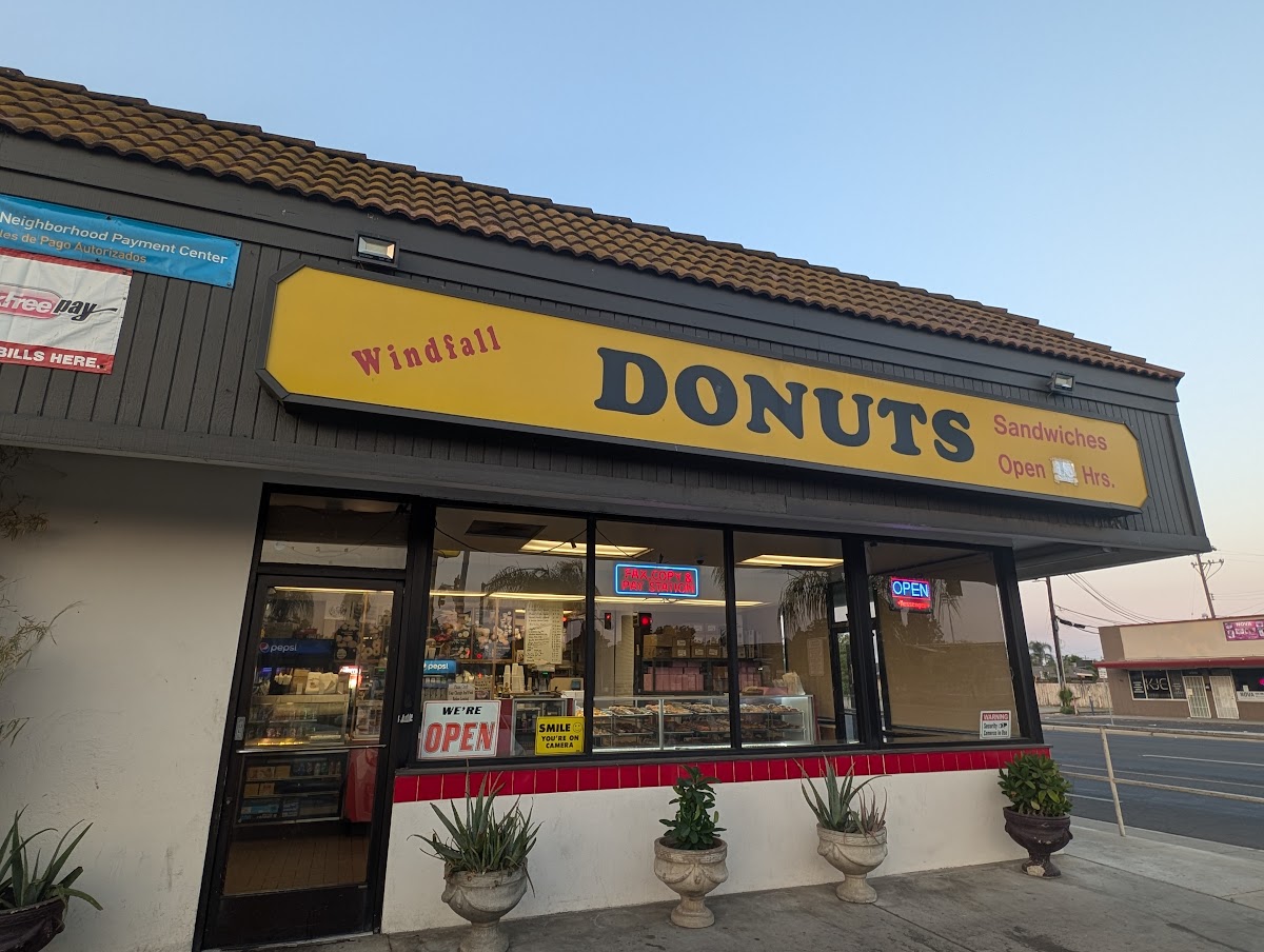 Windfall Donuts & Sandwiches